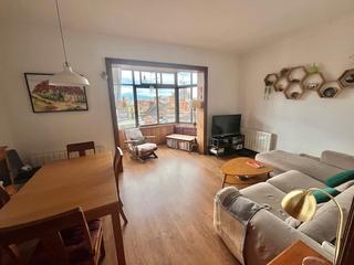 Appartement  Carrer de còrsega. Piso totalmente reformado