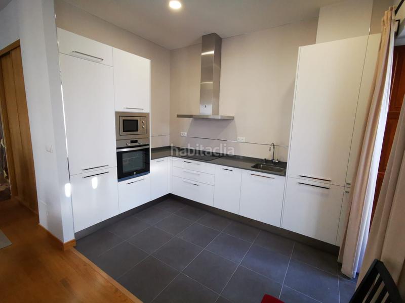 Foto 37dadea5-6ecd-420c-a780-251e0a063959. Rent flat with heating in Centro Ferrol