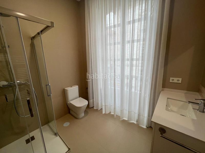 Foto 7b691940-9a69-4706-bd61-9c90a7cf239c. Miete etagenwohnung mit heizung in Casco Histórico Santiago de Compostela