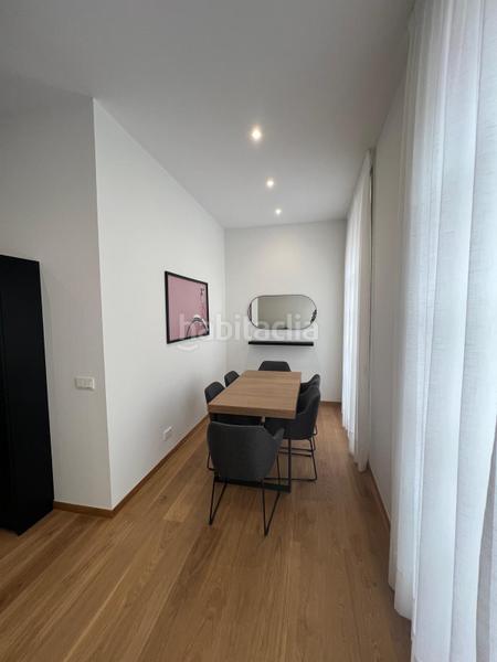 Foto 4b3c9766-82a8-444f-a8e4-2da1506e42b7. Rent flat with heating in Casco Histórico Santiago de Compostela