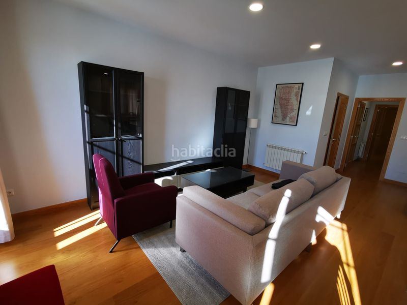 Foto b343fa70-7e35-4adf-946c-379e20a3e654. Rent flat with heating in Centro Ferrol