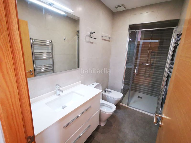 Foto c767e567-85ee-4508-ae69-b7b52a5bedbc. Rent flat with heating in Centro Ferrol