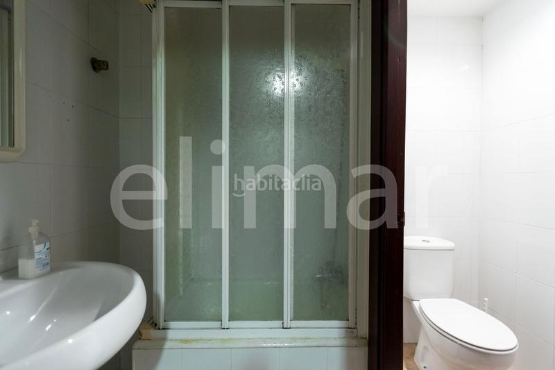 Foto ccd4ac93-12f3-456e-955d-4cf6da0f704a. Local commercial dans Txurdinaga Bilbao