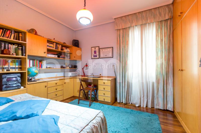 Foto a60b3b6d-25c8-4e60-b38a-3e4180828af9. Flat with heating parking in Ensanche - Moyua - Diputación Bilbao