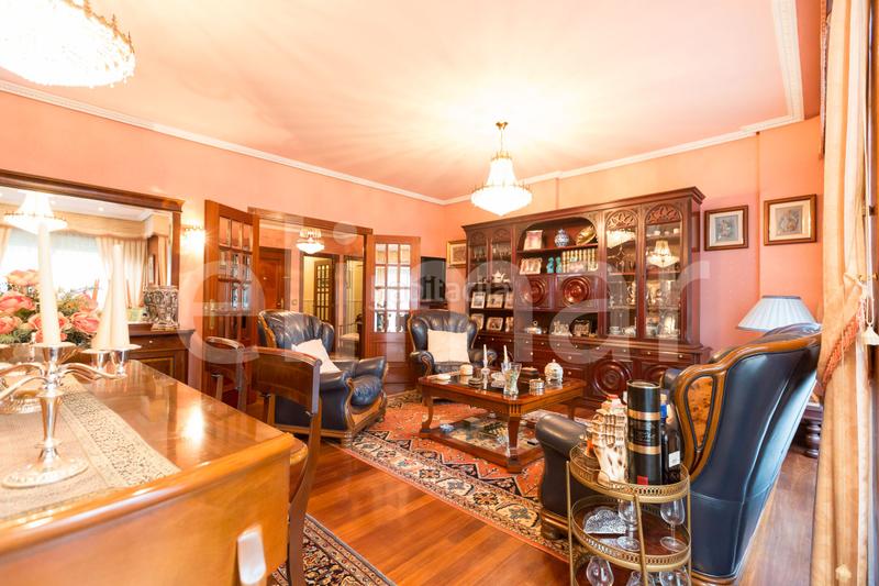 Foto c157554e-c662-4a1d-85fe-b534be7f8a68. Flat with heating parking in Ensanche - Moyua - Diputación Bilbao