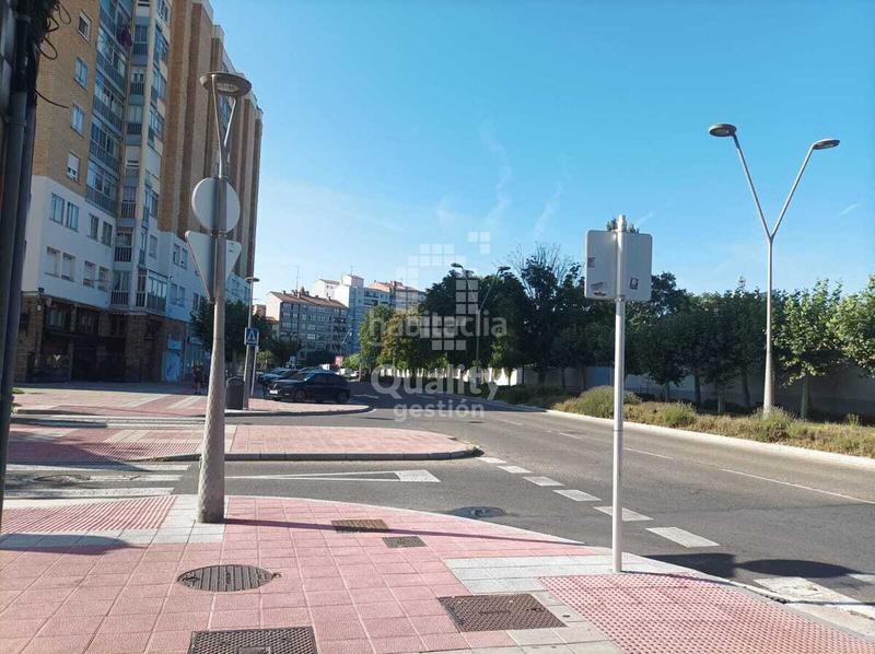 Foto febf650e-9873-4fff-b6d6-7a97c7d85d19. Local comercial a Plantío - Alcampo Burgos