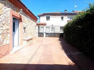 Casa  Rio nela