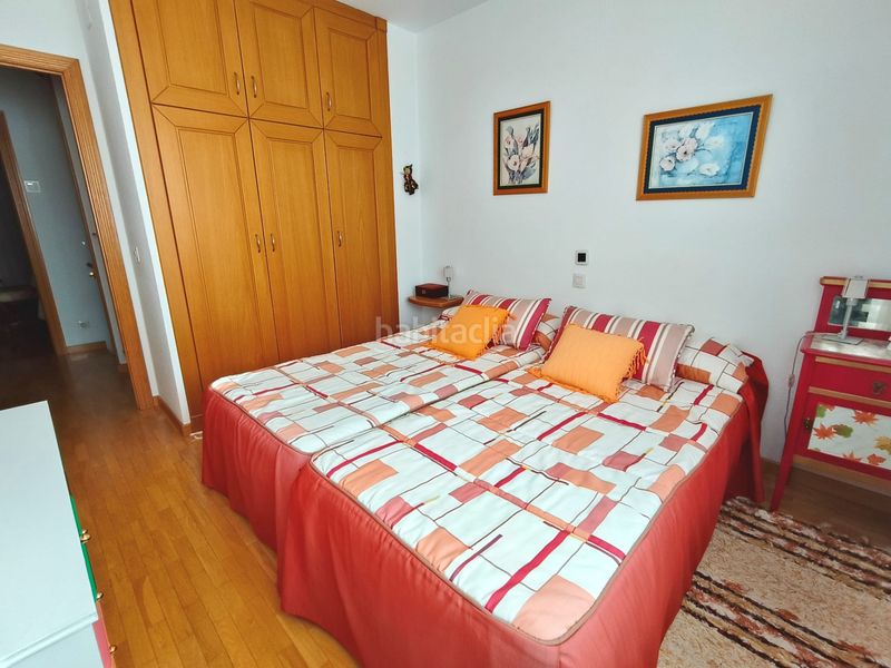 Foto 2417db82-2fe7-4264-99d4-cd079900c245. Casa aparellada amb calefacció aparcament a Cogollos