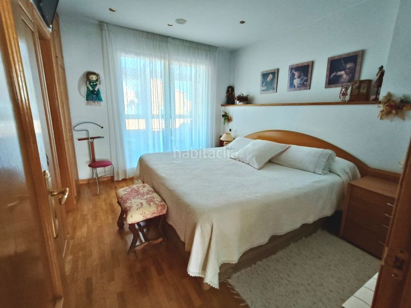 Foto 3f99b07c-7268-43be-bb98-70bc544a7d6c. Casa aparellada amb calefacció aparcament a Cogollos