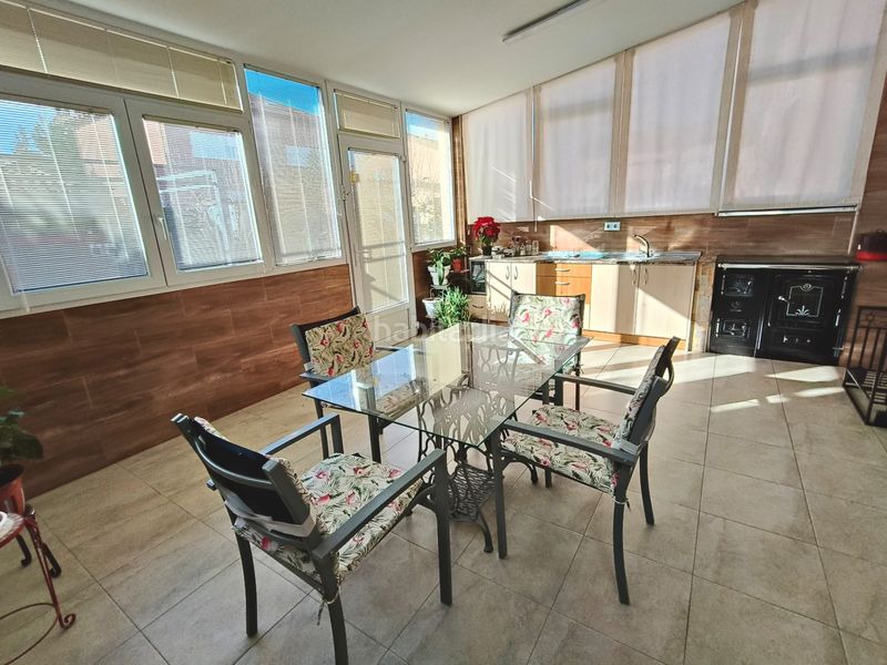 Foto d2ae6fb5-11b2-494c-849f-259e6ede2ddf. Casa aparellada amb calefacció aparcament a Cogollos