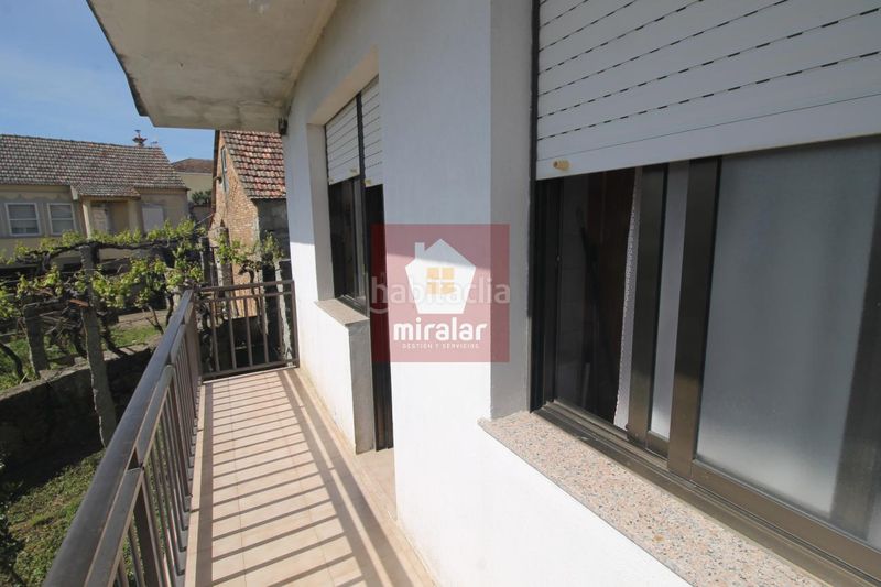Foto 2ddc3c2d-9b82-48ea-948a-428cace50dfd. Lloguer casa amb aparcament a Neves (As)