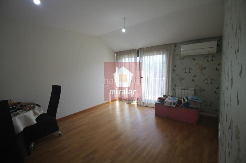 Foto 5c69e9f8-db53-4b50-8635-33b83c1f1856. Dachwohnung mit heizung parking in Salvaterra de Miño