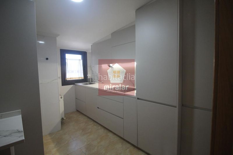 Foto 971b76f3-3918-4b31-b389-d08b5f28042f. Àtic amb calefacció aparcament a Ponteareas