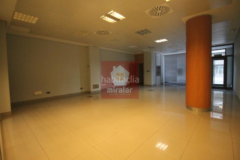 Foto 5e30f40f-207d-46fd-8d13-721dd3444559. Local comercial a Salvaterra de Miño
