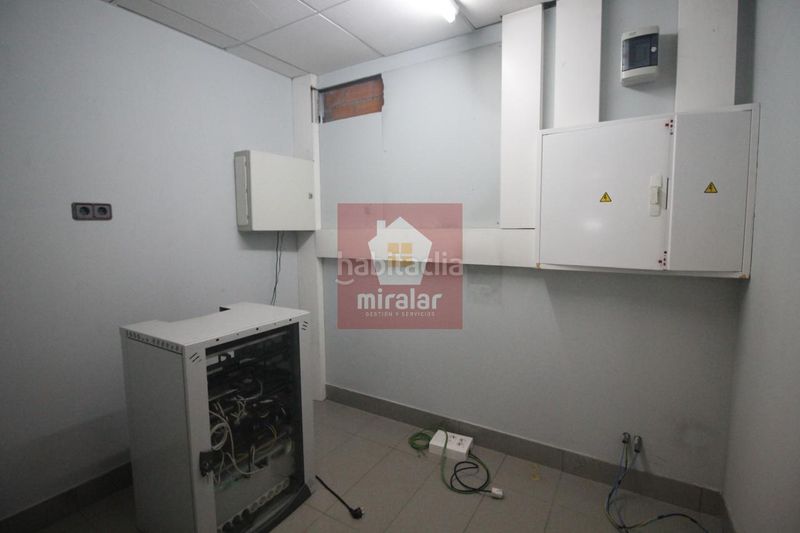 Foto f98c6923-a439-4059-a1bb-ccf3d0e73093. Local comercial a Salvaterra de Miño
