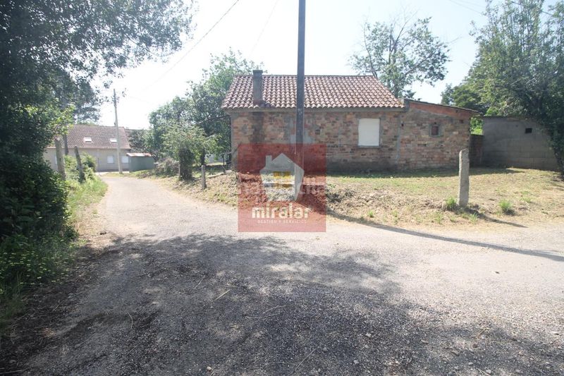 Foto b40ff519-573b-49a5-b6db-b32b796db48f. Maison avec chauffage dans Salvaterra de Miño