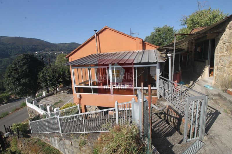 Foto 02fe634a-c7d8-4164-9927-bf0c71b68f3a. Casa amb calefacció aparcament a Crecente