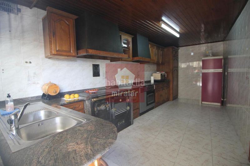 Foto 08b18ae0-4426-4d25-a5a0-51b50f51d6b3. Casa amb calefacció aparcament a Crecente