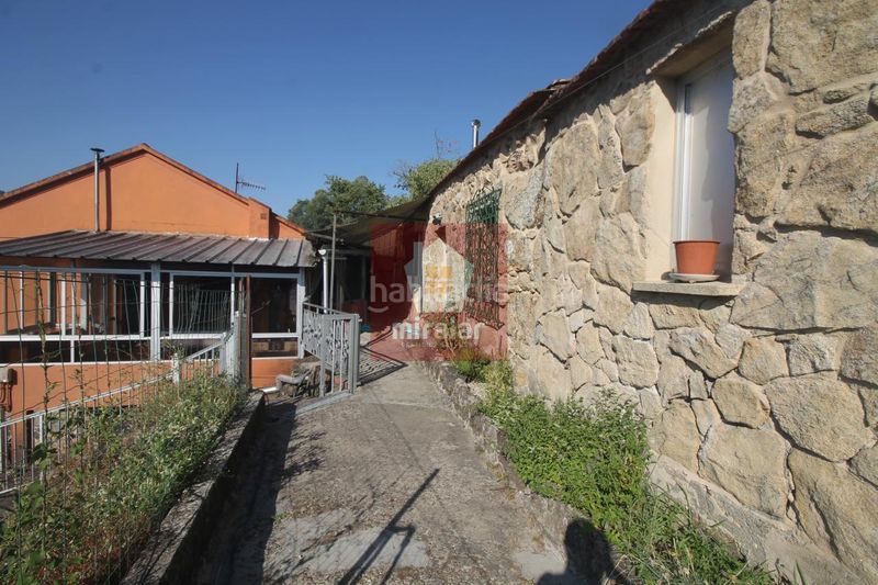Foto 6772d9ef-f3f4-48bb-9905-6490f59efeba. Casa amb calefacció aparcament a Crecente
