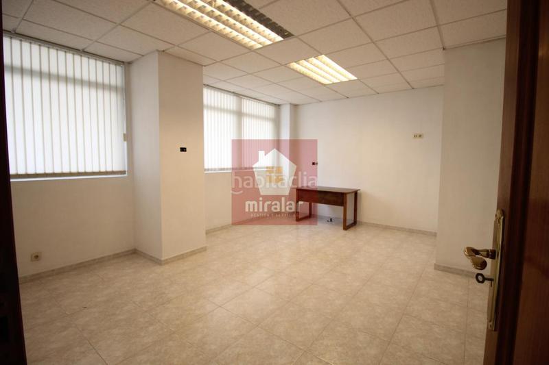 Foto 0a734b10-b6f0-4c19-b2f6-87cab161ae88. Affitto locale commerciale in Casablanca - Calvario Vigo