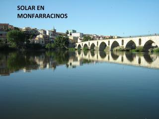 Terreny residencial  Calle san blas. Solar en venta en monfarracinos.