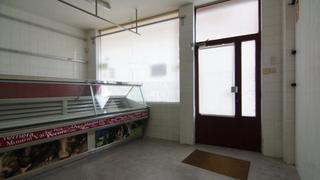 Lloguer Local Comercial  Condes de alba y aliste. Local en alquiler en victor gallego, 1 dormitorio.