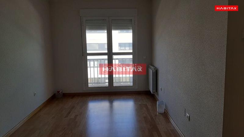 Foto 20d7ca75-4511-414a-a590-abb0e2c3727b. Duplex con riscaldamento in Los Bloques Zamora