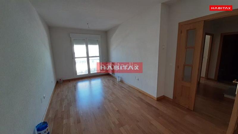 Foto 4ccbae42-b7f2-4cd6-9236-7aa43a764b35. Duplex con riscaldamento in Los Bloques Zamora