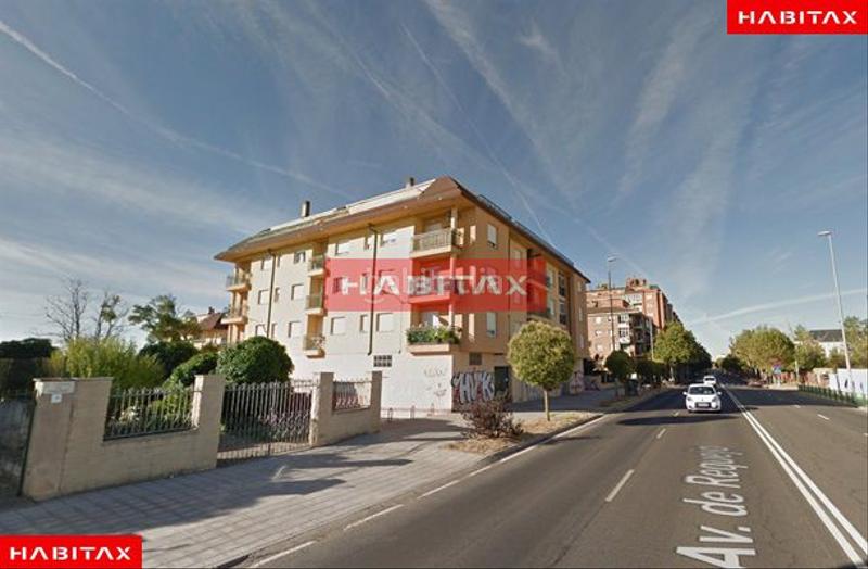 Foto 524c93a1-e7f6-4af3-8707-92df8a8f7279. Duplex con riscaldamento in Los Bloques Zamora