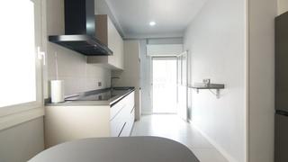 Piso  Tres cruces. Piso en venta en tres cruces, 4 dormitorios.
