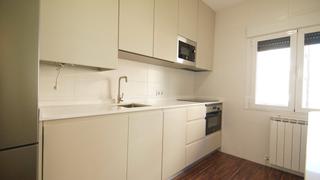Miete Etagenwohnung  Portugal. Piso en alquiler en centro, 1 dormitorio.