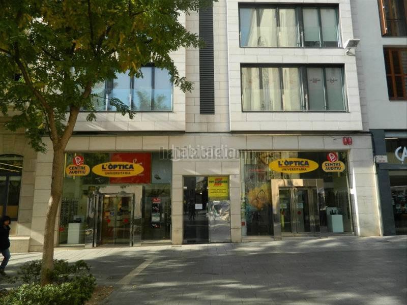 Foto 73e8bfe0-038f-4f52-9d29-78b7d260b9b8. Miete büro in plaça del doctor robert 1 in Centre Sabadell