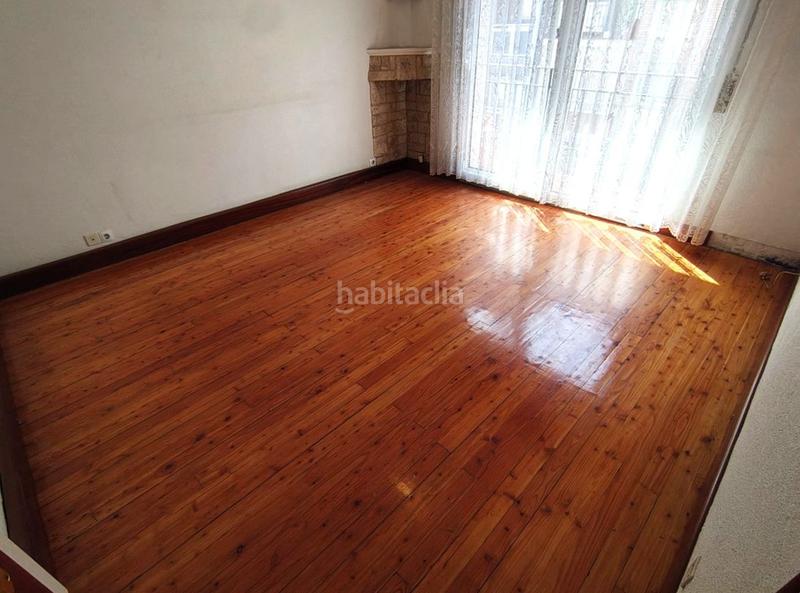 Foto ad907c22-c163-4ac9-a55f-5e992e8cd17b. Piso peñota. ascensor a cota 0 y trastero amplio. entrar a vivir. hall, sala amplia, 2 habitaciones, cocina equipada amplia, baño compl en Portugalete