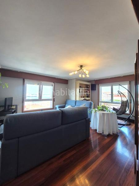 Foto 52e18271-7112-447b-87f2-8ad7a71055ef. Ático atico con maravillosas vistas al mar y espectacular terraza. hall grande, salón comedor grande, cocina comedor inmensa, 4 habitaci en Santurtzi