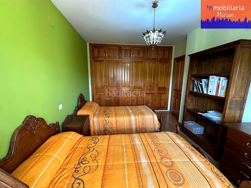 Foto 548ce104-2d90-44e9-bf53-986d302eb2f9. Casa amb calefacció aparcament piscina a Milagros