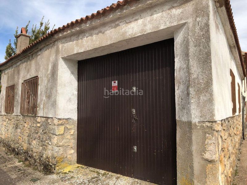 Foto c810406b-3ed5-4500-aa43-361c9200c68a. Masia a Carabias