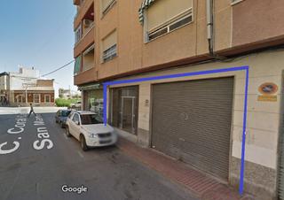 Local Comercial a Calle coral callosina san martìn 46. Local de 94 m2 con luz, agua, un aseo y dos puertas de entrada