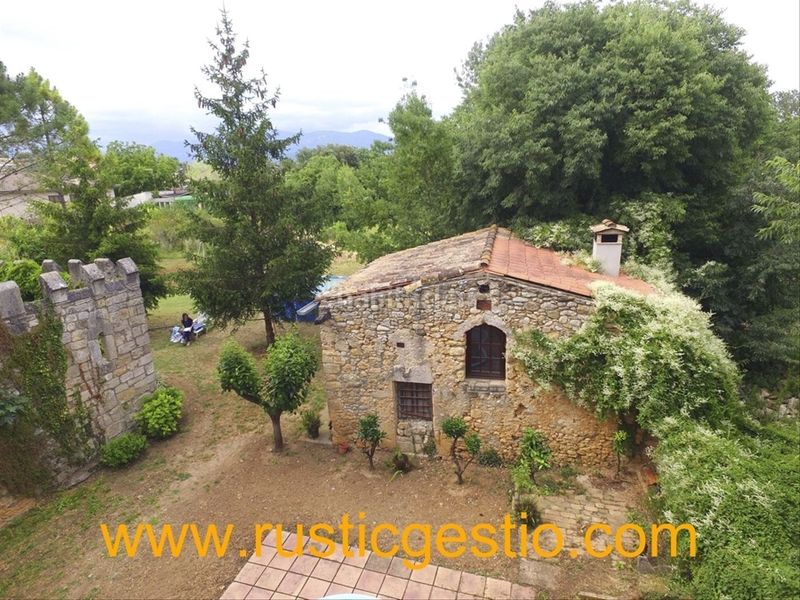 Foto 68cda653-1703-479b-ad0f-372ec3f3b5a9. Masia a Serinyà