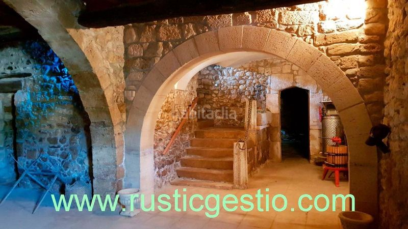 Foto a2e1428f-c913-4e03-ab8b-d2bccdecbe26. Masia a Serinyà