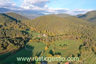Masia a Ripoll