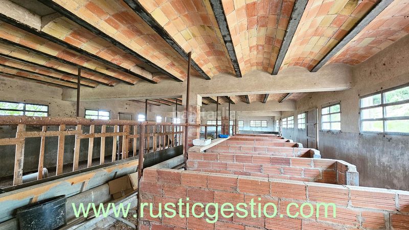 Foto 982bdb9a-e99a-4314-997d-bce8f27b5a41. Masia a Banyoles