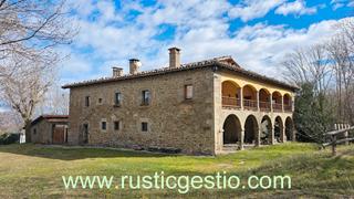 Country house in N/a. Finca rstica amb masia a falgars d'en bas (rupit/osona)