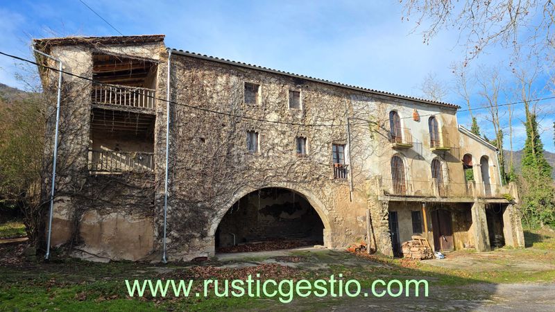 Foto 93e796b7-1c6a-4269-a6c6-2dc6c4b7048a. Masia a Vall d´en Bas (La)