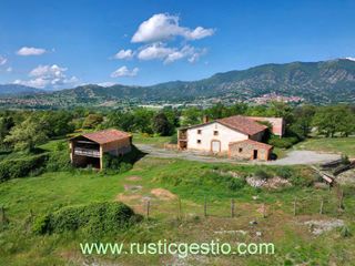Country house  N/a. Finca rústica amb masia a sant pere de torelló