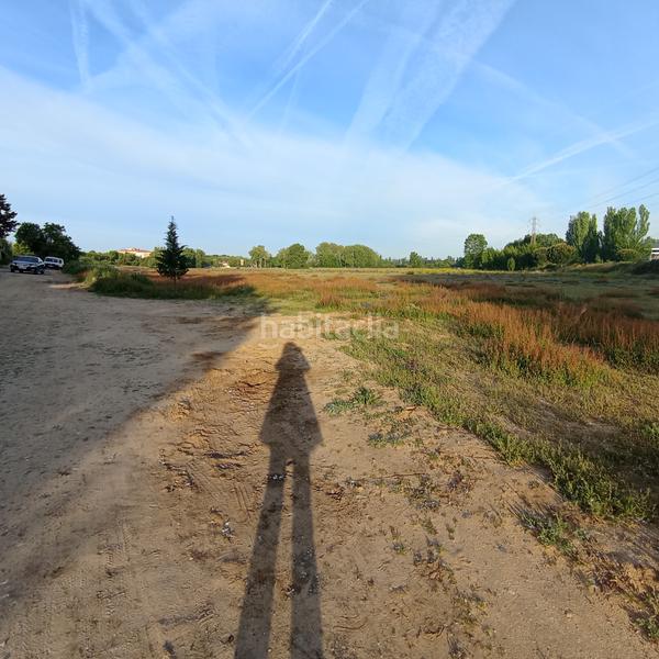 Foto 8974b5ae-dffe-4ae1-8dd1-40a020604f0a. Chalet dans Extrarradio Valladolid