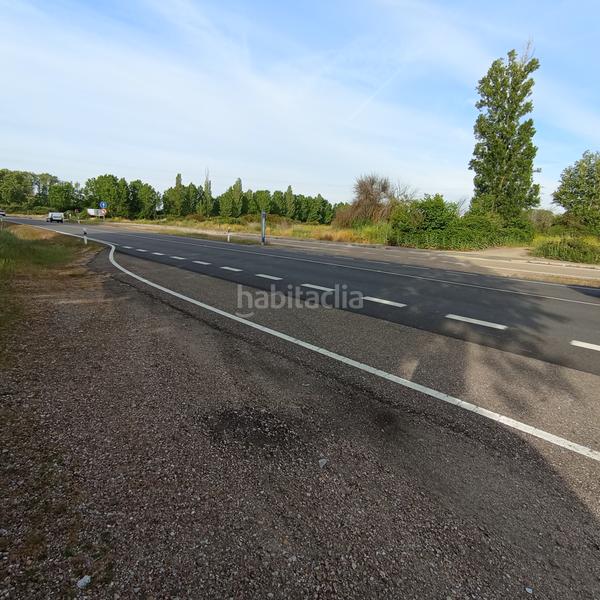 Foto e8c89014-8970-4d13-b109-5fee8162a1da. Xalet a Extrarradio Valladolid