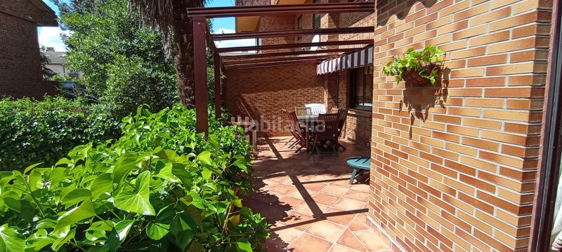 Foto 6046a66d-7b37-4007-9488-d4857e1edb2c. Casa adossada amb xemeneia calefacció aparcament piscina a Simancas