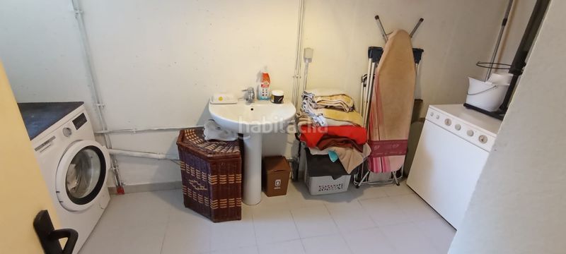 Foto f6031141-3090-4692-94d2-c282ac119821. Casa adossada amb xemeneia calefacció aparcament piscina a Simancas