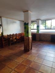 Location Local commercial à Avenida de molinaseca 26. Se alquila meson
