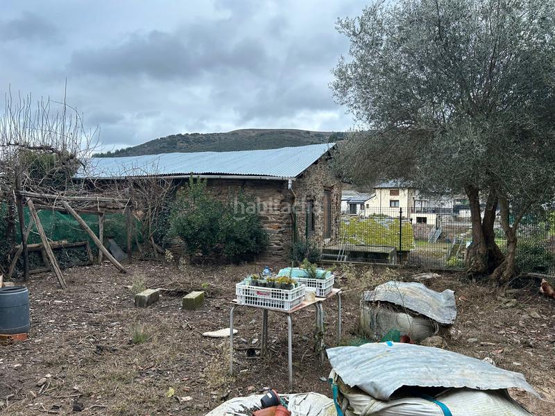 Foto 27b301e3-bbe0-494e-8d39-f1af3f5059e1. Casa in carretera los barrios de salas 46 in Área Rural Sur Ponferrada